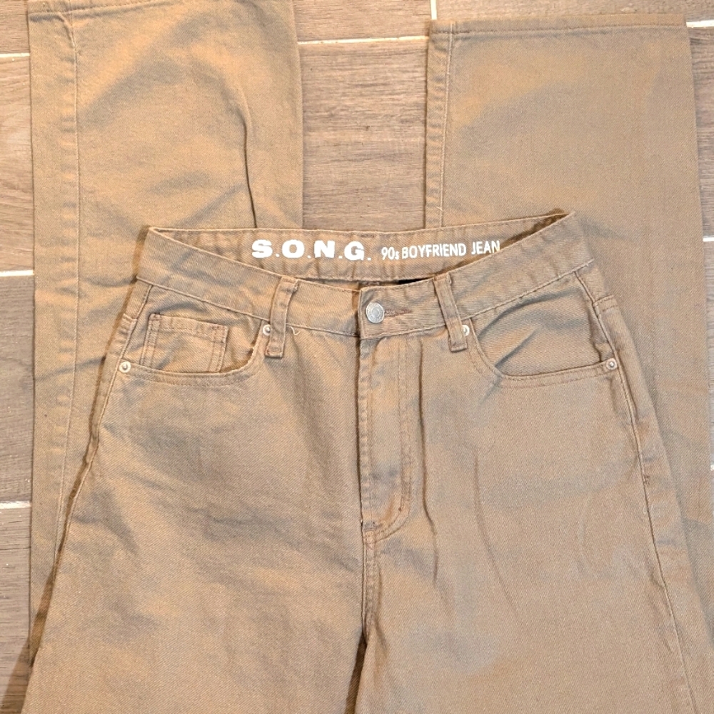 S O N G jeans